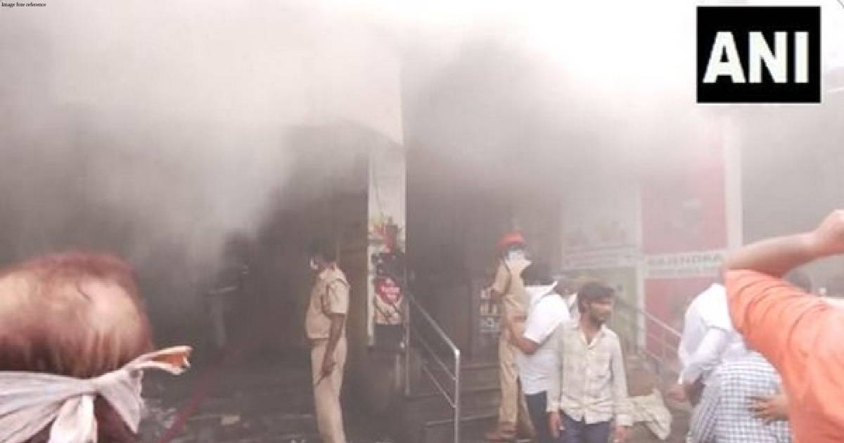 Telangana: 3 shops gutted as fire breaks out in Secunderabad's Palika Bazar